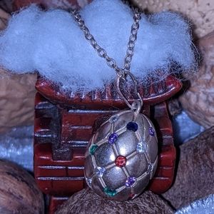 Fragrant Jewels Necklace